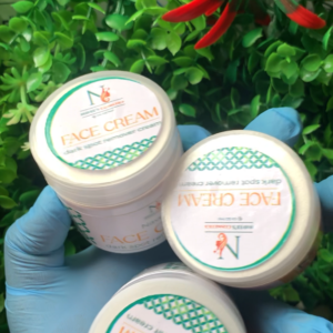 Navee’s pimples and dark spots corrector