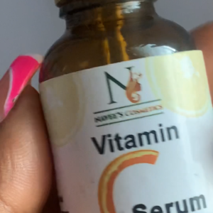 Navee’s vitamins C serum